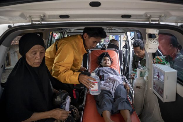 Keracunan Massal MBG: Krisis Kepercayaan dan Pelanggaran Hak Anak